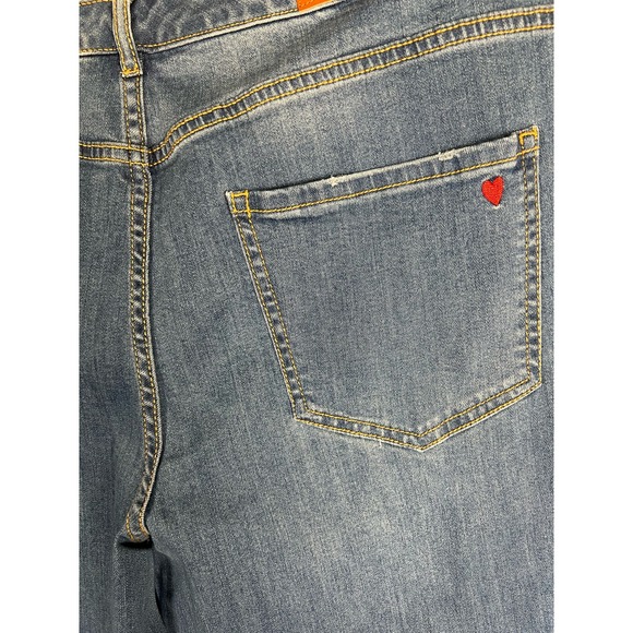 NWOT Peace Love World Regular Denim Slit Hem Jeans SIZE 16 - Picture 7 of 10